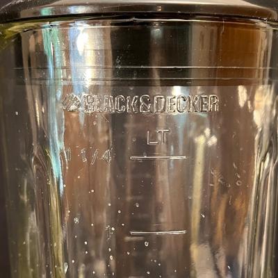 'Black & Decker CrushMaster' & 'Back To Basics Smoothie Elite' Blenders (L-DZ)