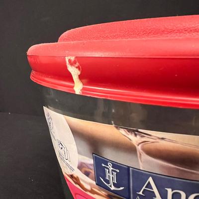 Collection of Anchor Hocking Baking Dishes & Glassware (L-DZ)