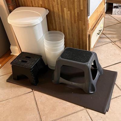 Trash Cans, Step Stools, and Anti-Fatigue Floor Mats (K-DZ)