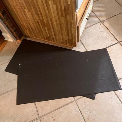 Trash Cans, Step Stools, and Anti-Fatigue Floor Mats (K-DZ)