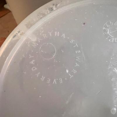 Trash Cans, Step Stools, and Anti-Fatigue Floor Mats (K-DZ)