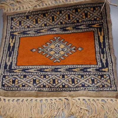 GROUPING OF FIVE SMALL ORIENTAL RUGS MEASURING 12" BY 13" AND VARIOUS SIZE