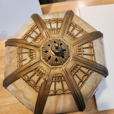 Antique Octagonal Ornate Slag Glass Table Lamp Curved Shade