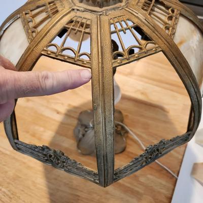 Antique Octagonal Ornate Slag Glass Table Lamp Curved Shade