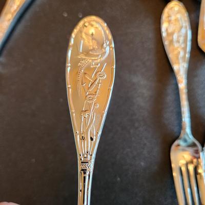 40 pieces Ricci Argentieri Stainless Steel 18/10 Flatware