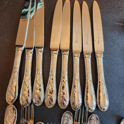 40 pieces Ricci Argentieri Stainless Steel 18/10 Flatware