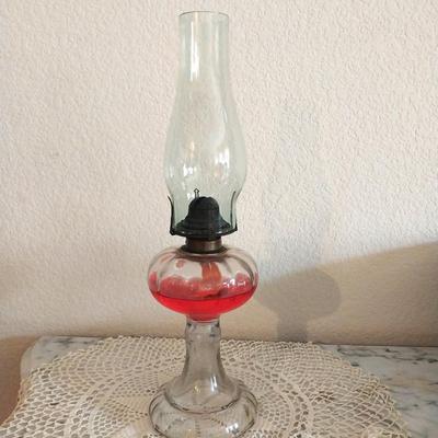 GLASS OIL LAMP AND BUD VASE