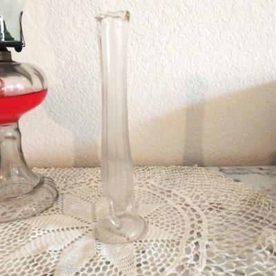 GLASS OIL LAMP AND BUD VASE