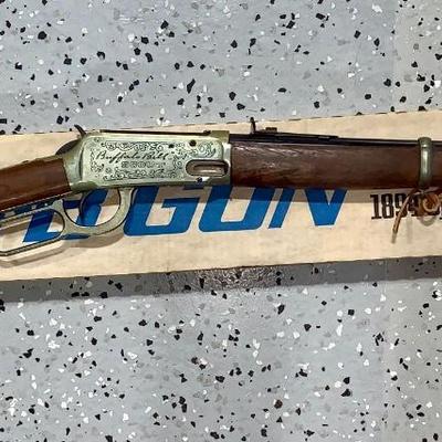 Daisy 1894 Spittin’ Image Buffalo Bill BB Gun With Box