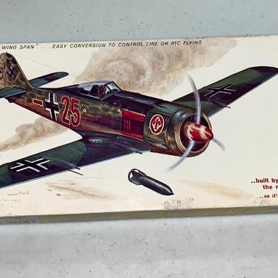 Sterling Focke-Wulf 190 Airplane Kit