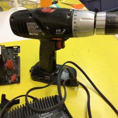 Craftsman Rechargeable Tool Set 1