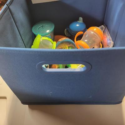 SIPPY CUPS, NO SPILL SNACK CONTAINERS AND MORE