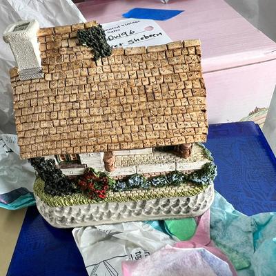 David Winter Cottage lot #3