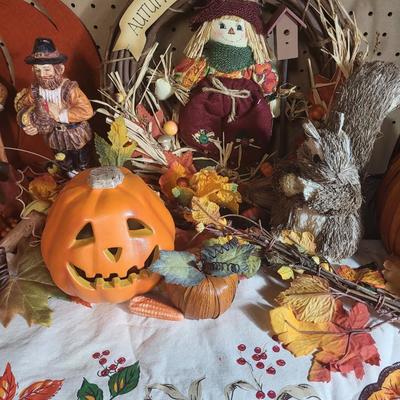 AUTUMN DECORATIONS