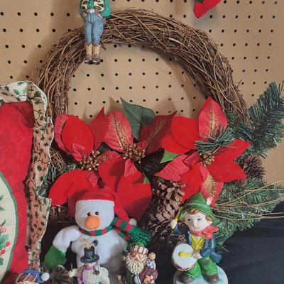 CHRISTMAS THROW PILLOWS AND OTHER DECORATIONS
