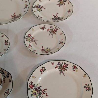 50+ Pieces Of Royal Doulton Old Leeds Spray D3548