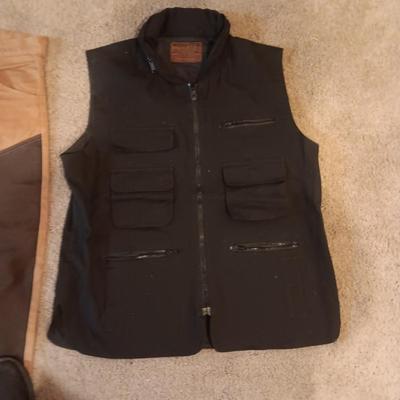 MEN'S REDHEAD CARHARTT LIKE PANTS AND HUNTING VEST BY WEATHER RITE