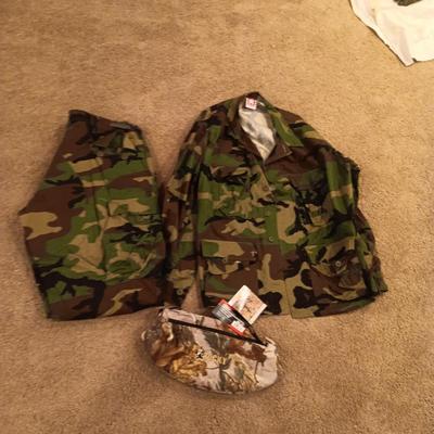 PROPPER COMBAT TROUSERS (35-39) & MATCHING SHIRT (L) PLUS FLEECE HAND WARMER