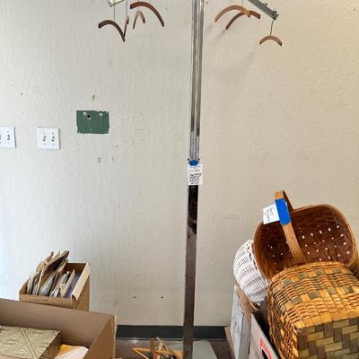 Commercial adjustable clothing rack