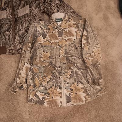 GANDER MOUNTAIN FLEECE SHIRT AND COLUMBIA LINED JACKET (L)