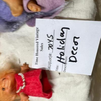 Trolls and Troll house Holiday decor