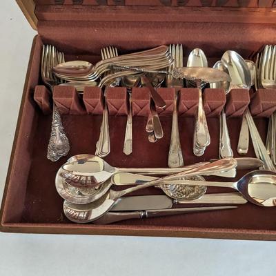 50+ Pieces Assortment Of Silverware Argyle & Rogers & Hamilton