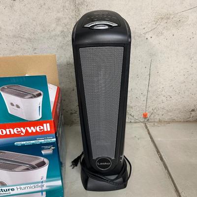 HONEYWELL HUMIDIFIER & LASKO CERAMIC HEATER W/REMOTE