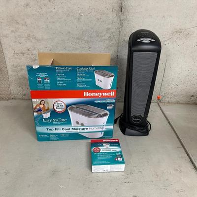 HONEYWELL HUMIDIFIER & LASKO CERAMIC HEATER W/REMOTE