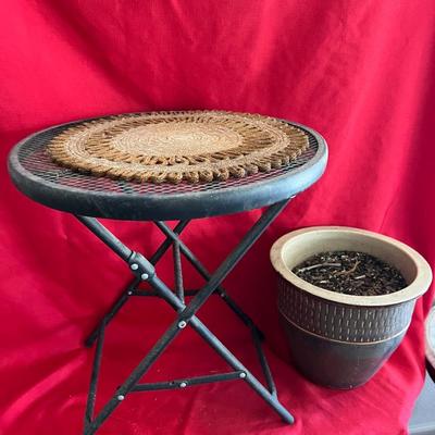 Outdoor table and 12 inch pot