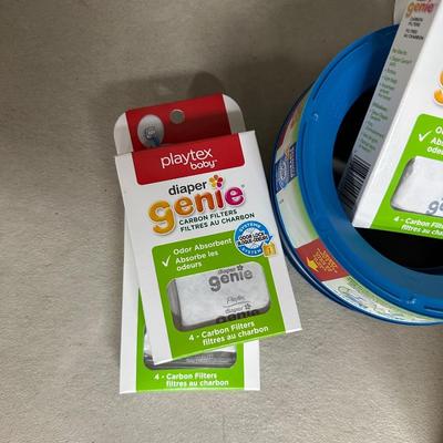 DIAPER GENIE W/EXTRA BAGS AND AVENT STERILIZER