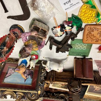 A lot of small collectibles
