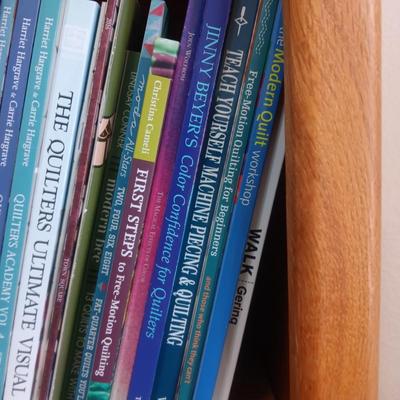 INSTRUCTION BOOKS ON QUILT MAKING