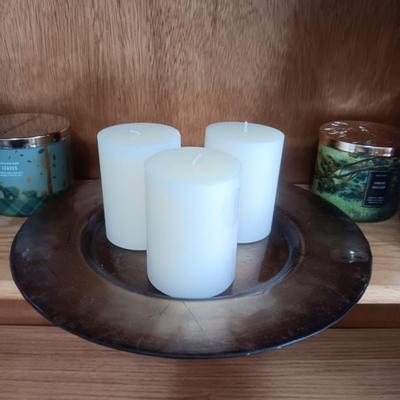 A VARIETY OF QUALITY CANDLES