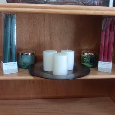 A VARIETY OF QUALITY CANDLES