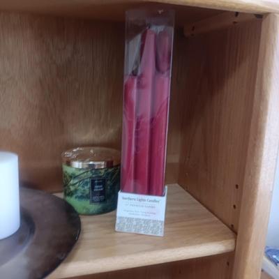A VARIETY OF QUALITY CANDLES