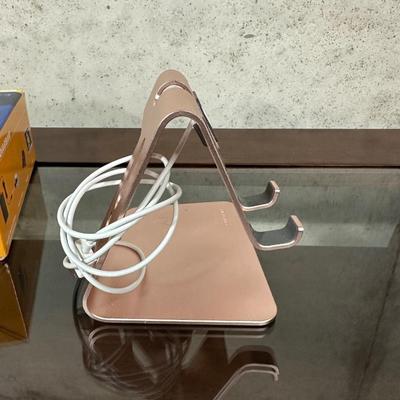 SONY DREAM MACHINE, AV WIRELESS CAMERA & CELL PHONE CHARGING STATION