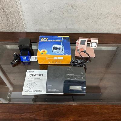 SONY DREAM MACHINE, AV WIRELESS CAMERA & CELL PHONE CHARGING STATION