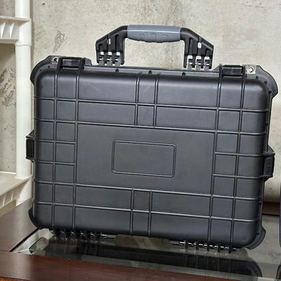 20" PROTECTIVE CASE & 4 PISTOL/ACCESSORY CASE