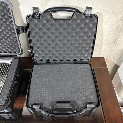 20" PROTECTIVE CASE & 4 PISTOL/ACCESSORY CASE