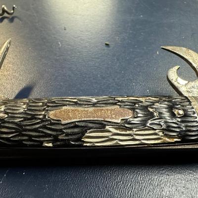 3 FOLDING POCKET KNIVES