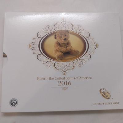2016 U. S. Mint Born in the United States of America Birth Set Proof Coins with C.O.A. (#63)