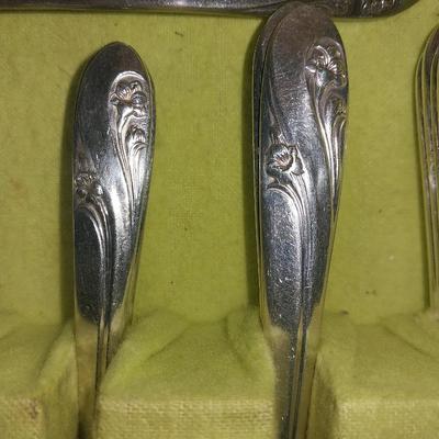 HOLMES & EDWARDS C0LLECTION EATING UTENSILS IN WOOD BOX