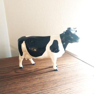 TWO COLLECTABLE MILKING COWS AND FRAMED FIELD