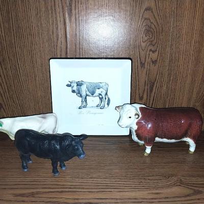 COW FIGURINES AND COW PLATE