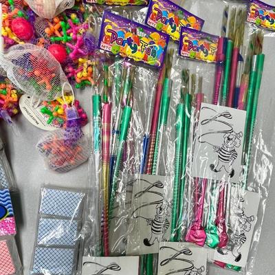 Lot of Party Favor Prizes Toys new condition