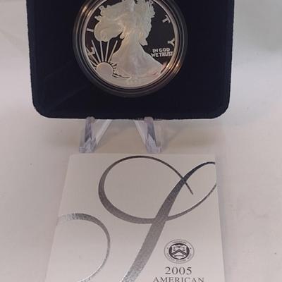 2005 U. S. Mint American Eagle Silver Dollar Proof Coin (#121)
