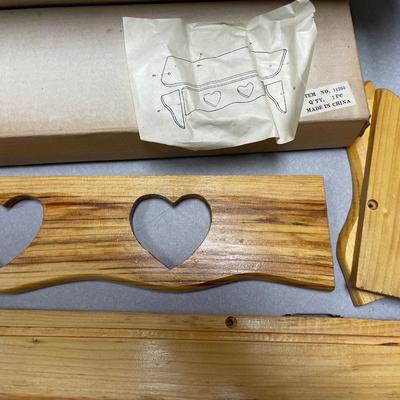 Wood County Home Shelf Wall Decor with cut-out Heart need assembly