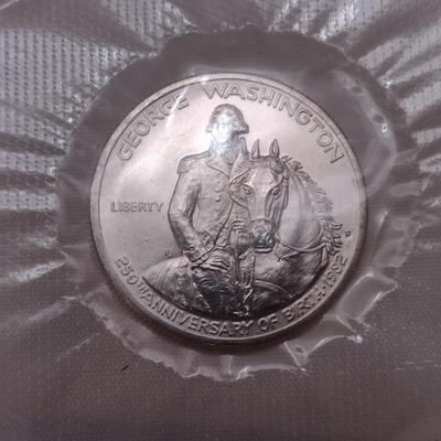 1982 U. S. Mint George Washington Commemorative 90% Silver Half-Dollar Uncirculated Coin (#139)