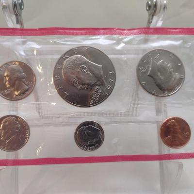 Set of Five 1973 U. S. Mint Uncirculated Coin Sets (#148)