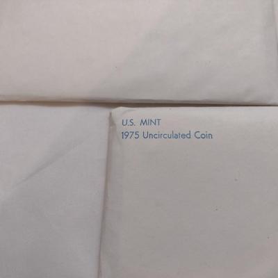 Set of Five 1975 U. S. Mint Uncirculated Coin Sets (#149)